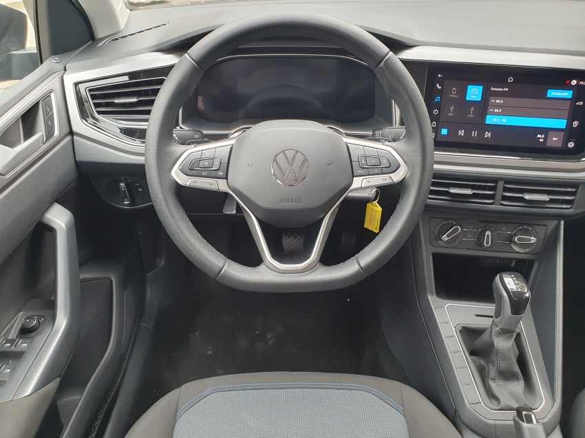 volkswagen nivus 1.0 200 tsi total flex comfortline automatico 4p 202413
