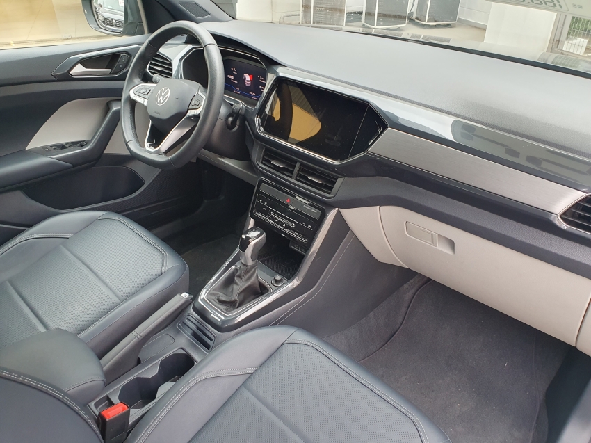 volkswagen t-cross 1.4 250 tsi total flex highline automatico 4p 202412