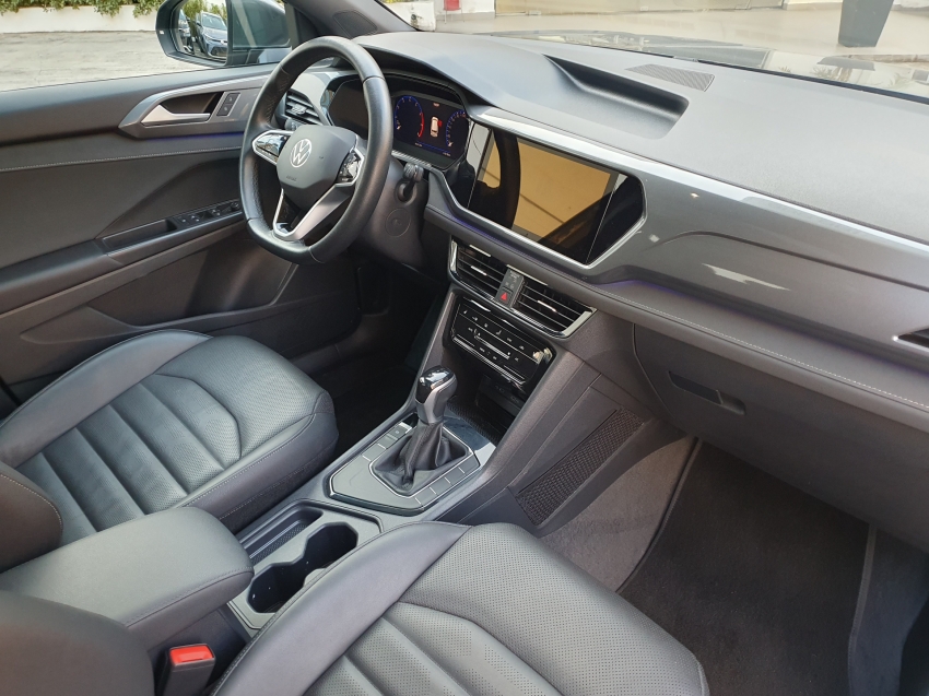 volkswagen taos 1.4 250 tsi total flex highline automatico 4p 202313