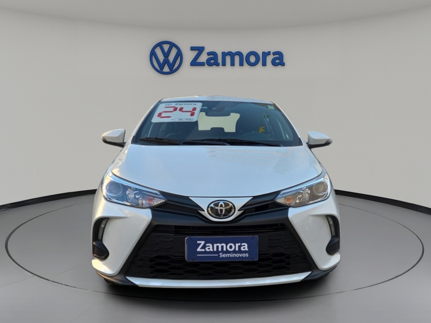 toyota yaris 1.5 16v flex xs multidrive 4p automatico 20244