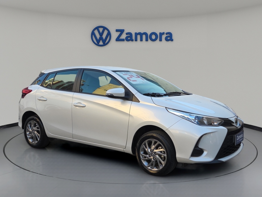 toyota yaris 1.5 16v flex xs multidrive 4p automatico 202414