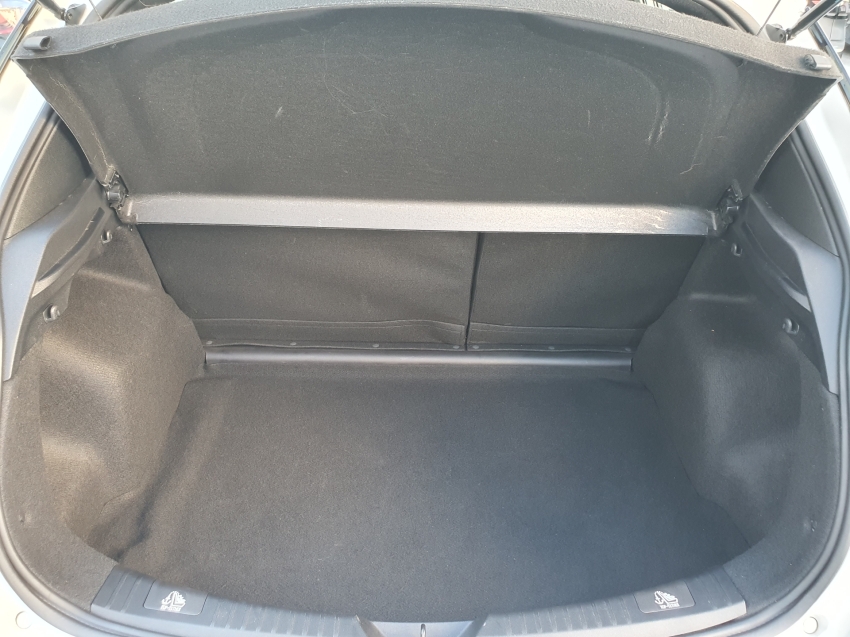 toyota yaris 1.5 16v flex xs multidrive 4p automatico 202416