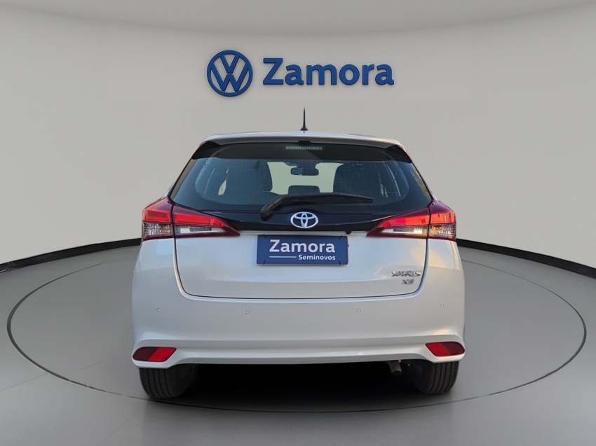 toyota yaris 1.5 16v flex xs multidrive 4p automatico 20242