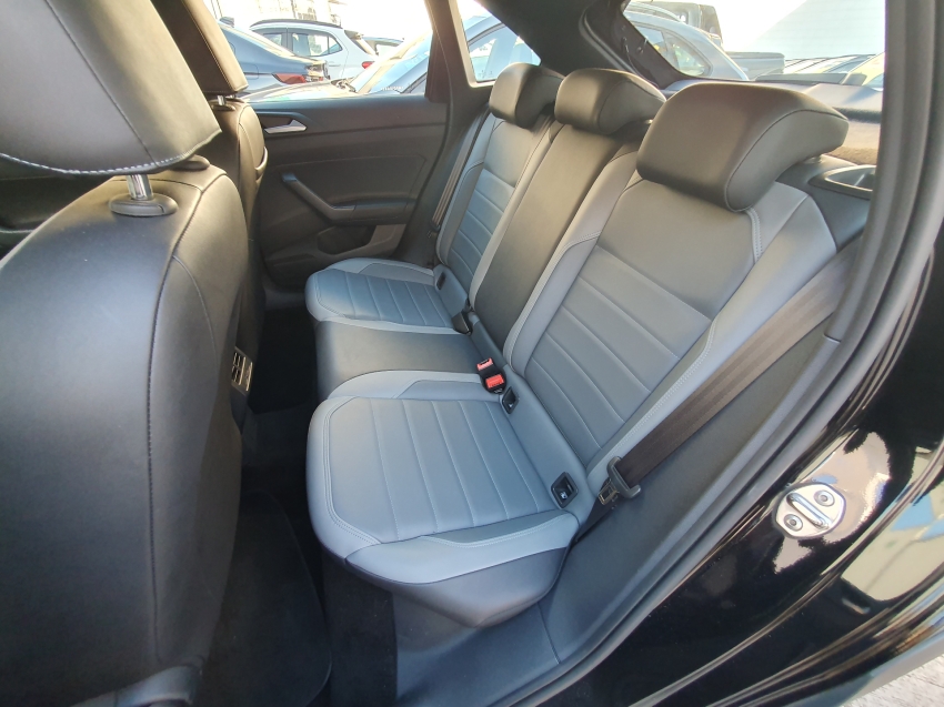 volkswagen nivus 1.0 200 tsi total flex highline automatico 4p 202211