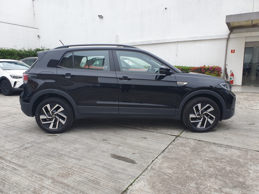 volkswagen t-cross 1.0 200 tsi total flex comfortline automatico 4p 202512