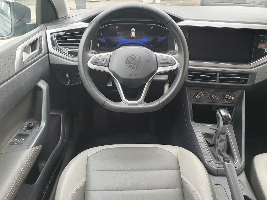 volkswagen nivus 1.0 200 tsi total flex comfortline automatico 4p 202415