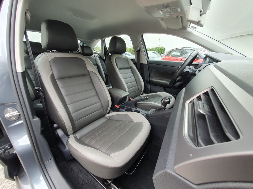 volkswagen nivus 1.0 200 tsi total flex comfortline automatico 4p 202411