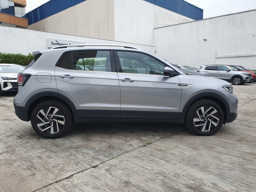 volkswagen t-cross 1.4 250 tsi total flex highline automatico 4p 202612
