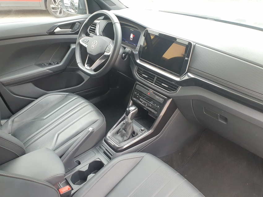 volkswagen t-cross 1.4 250 tsi total flex highline automatico 4p 202513