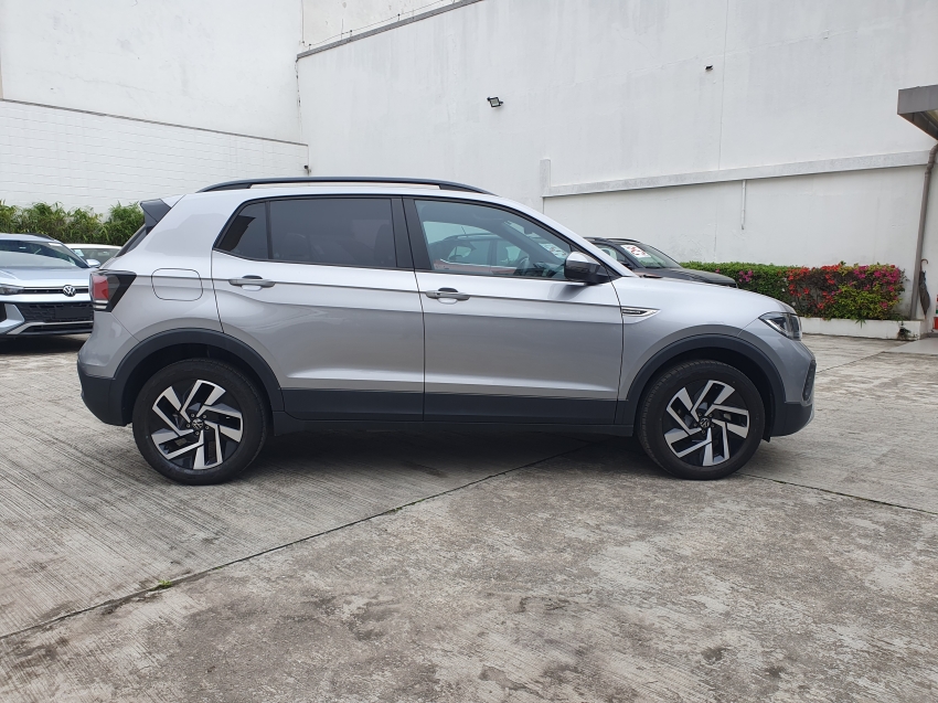 volkswagen t-cross 1.0 200 tsi total flex comfortline automatico 4p 202512