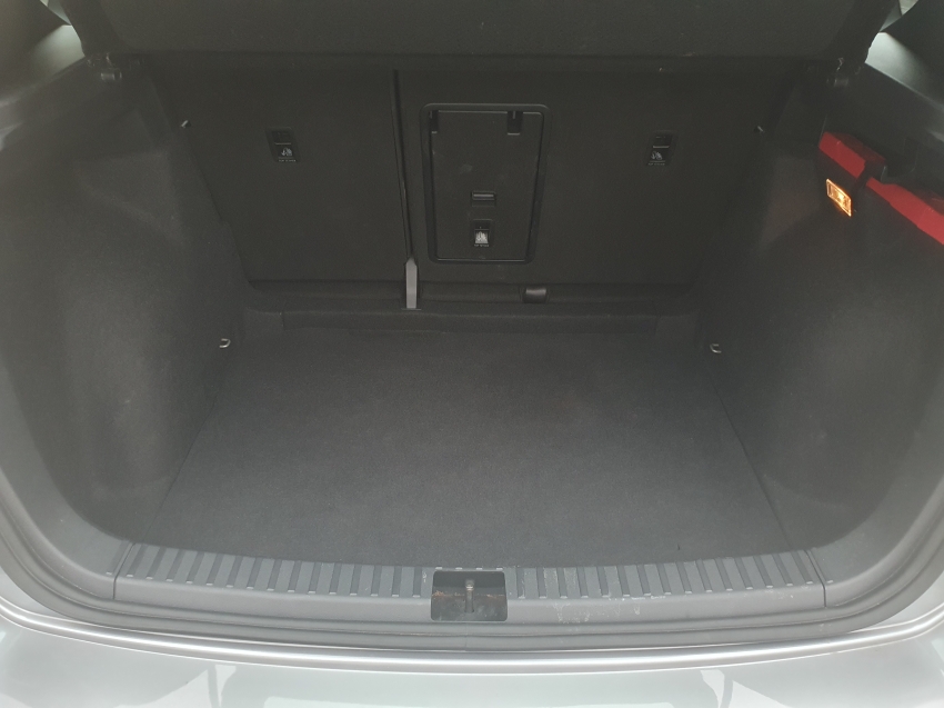 volkswagen taos 1.4 250 tsi total flex highline automatico 4p 202414