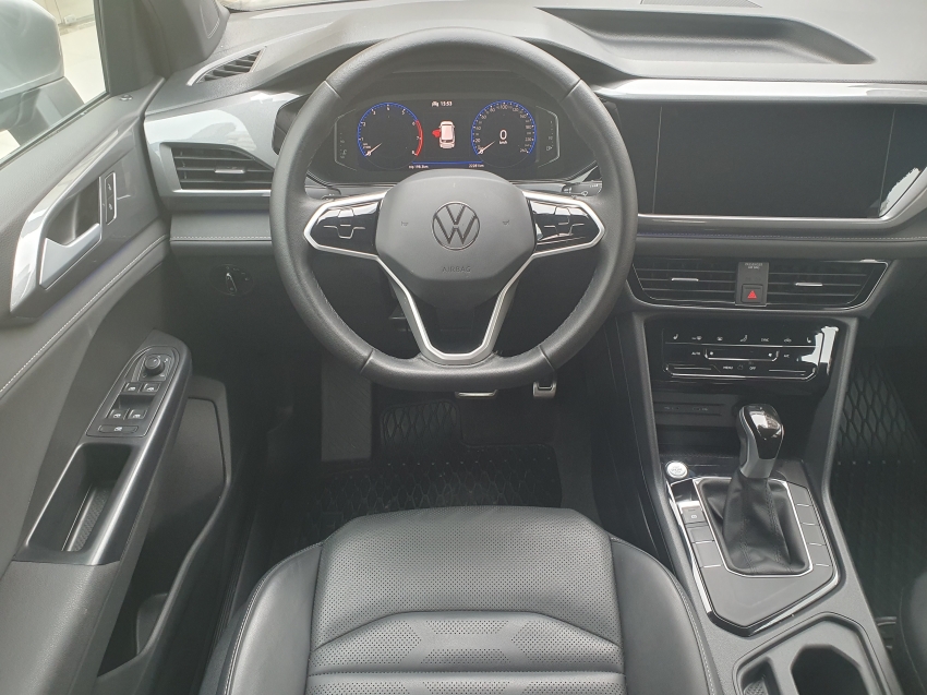 volkswagen taos 1.4 250 tsi total flex highline automatico 4p 202413