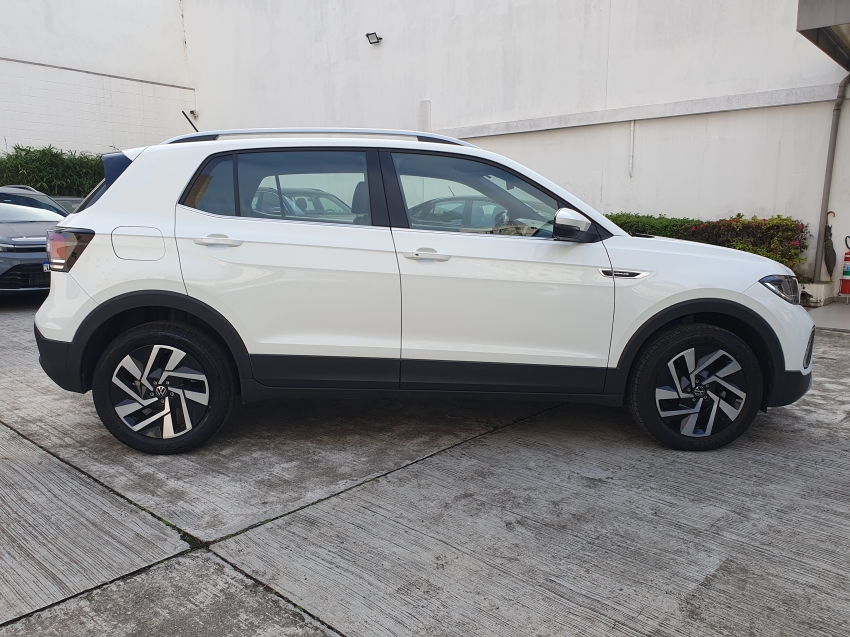 volkswagen t-cross 1.4 250 tsi total flex highline automatico 4p 202612