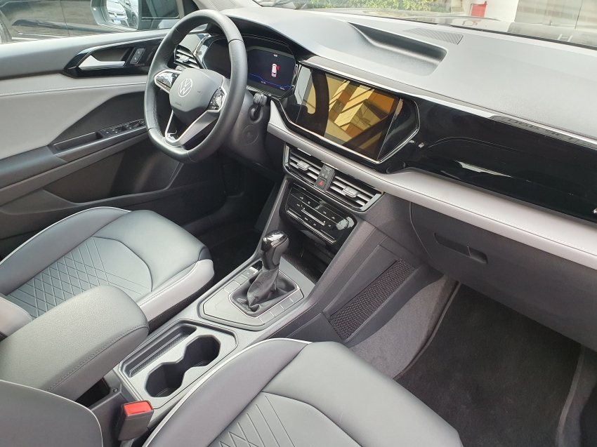 volkswagen taos 1.4 250 tsi total flex highline automatico 4p 202413