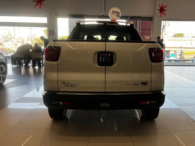 fiat toro volcano turbo diesel 4x4 at9 2025 - 0km