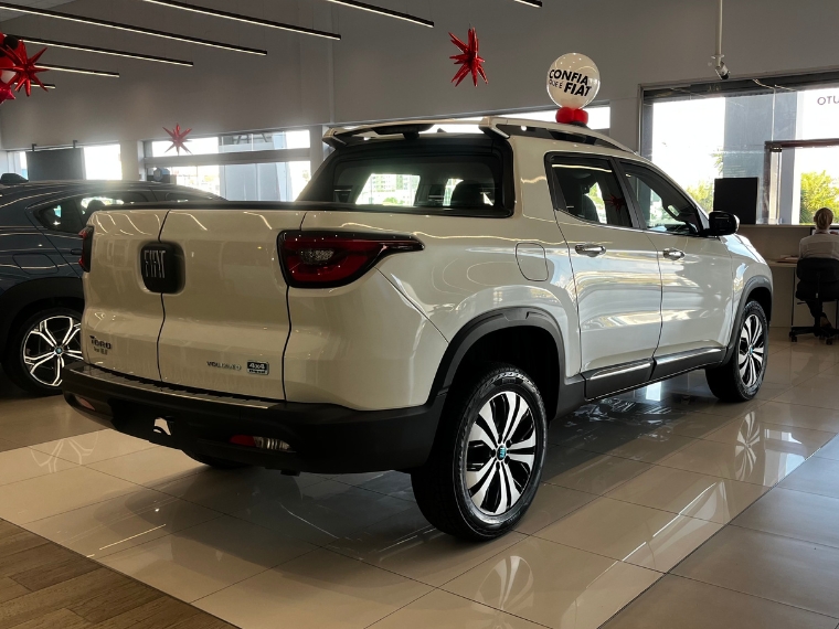 fiat toro volcano turbo diesel 4x4 at9 2025 - 0km