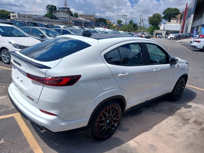 fiat fastback abarth turbo 270 flex at 2025 - 0km