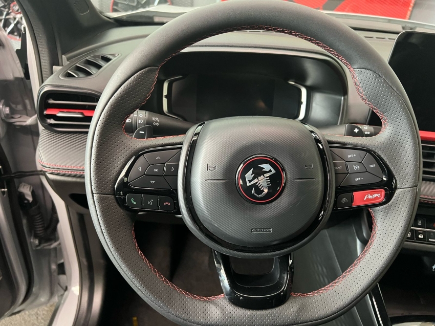 fastback abarth turbo 270 flex at 2025 - 0km
