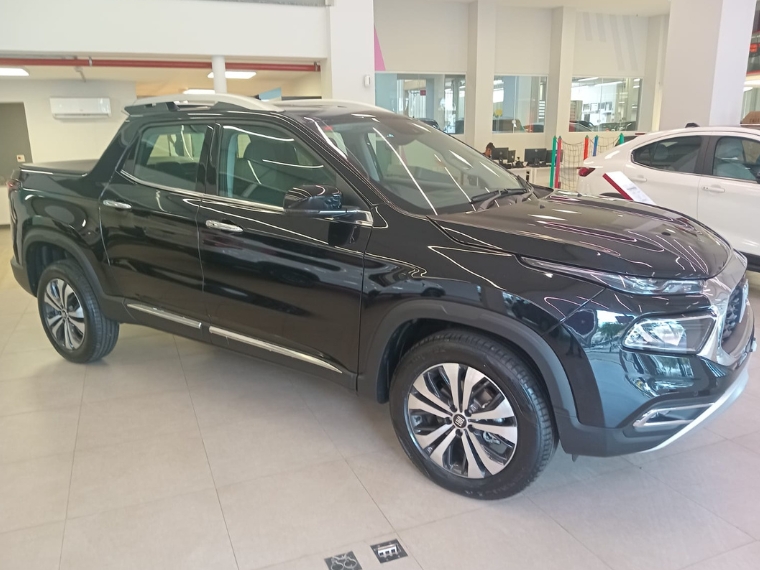 fiat toro volcano turbo 270 flex at6 2025 - 0km