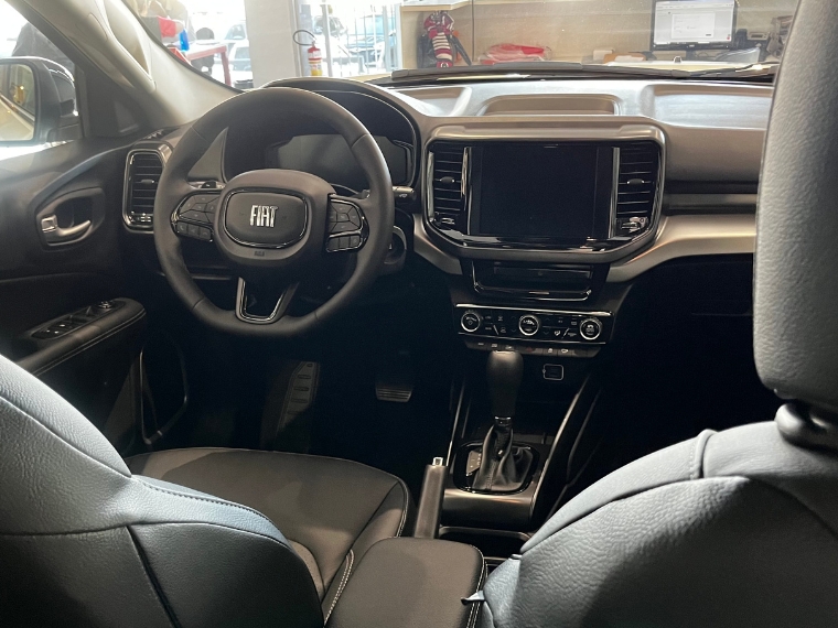 fiat toro volcano turbo diesel 4x4 at9 2025 - 0km