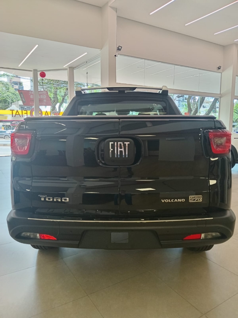 fiat toro volcano turbo 270 flex at6 2025 - 0km