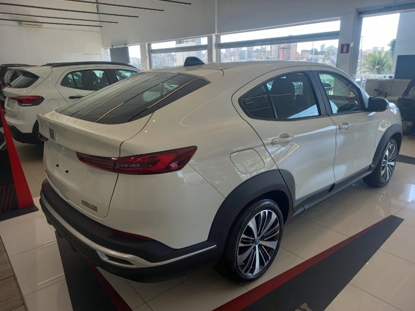 fiat fastback 1.0 turbo 200 audace hybrid cvt 1.3 hibrido 4p automatico 20255
