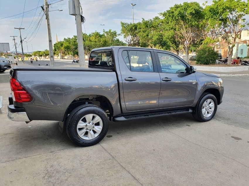 hilux srv flex aut hilux srv flex aut