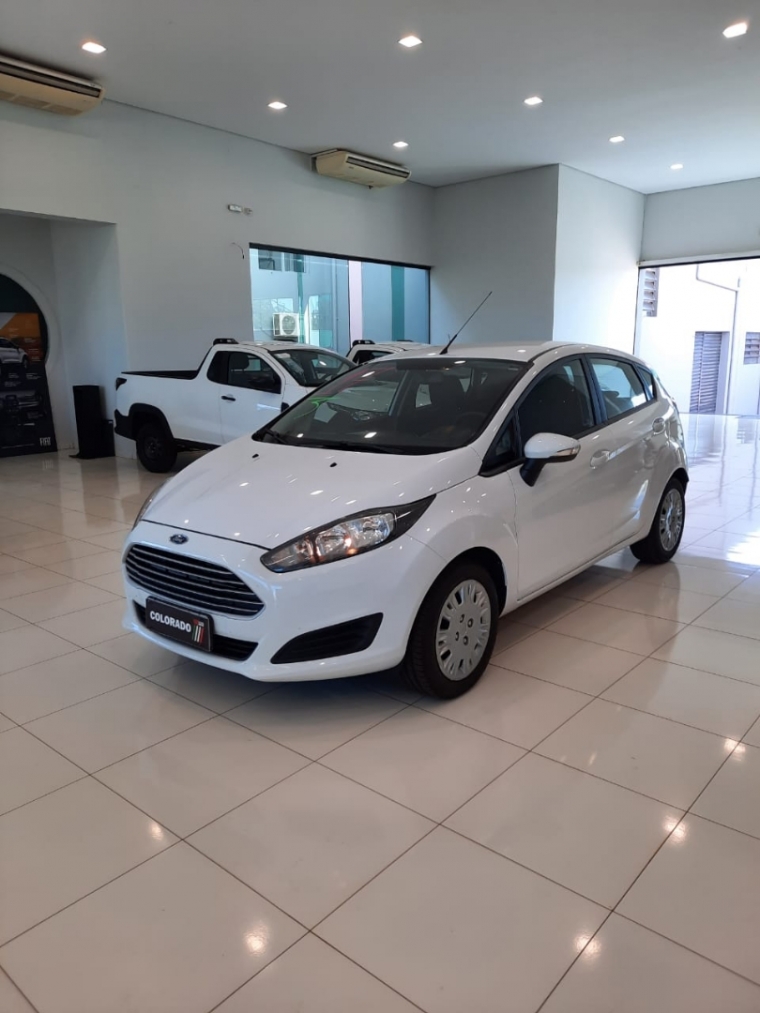 ford fiesta se hatch 1.6 flex 5p manual 2017 ford fiesta se hatch 1.6 flex 5p manual 2017