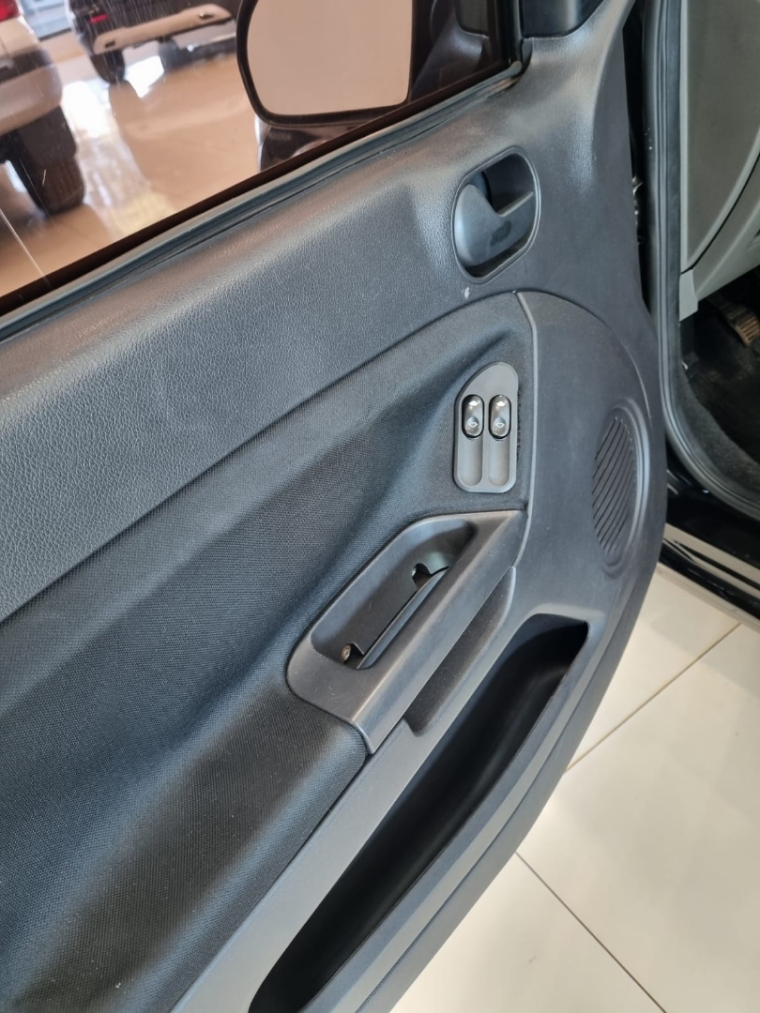 fiesta se sedan fiesta se sedan