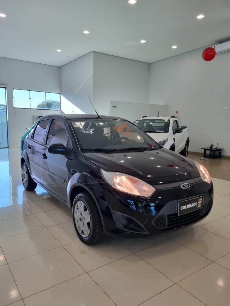 fiesta se sedan fiesta se sedan