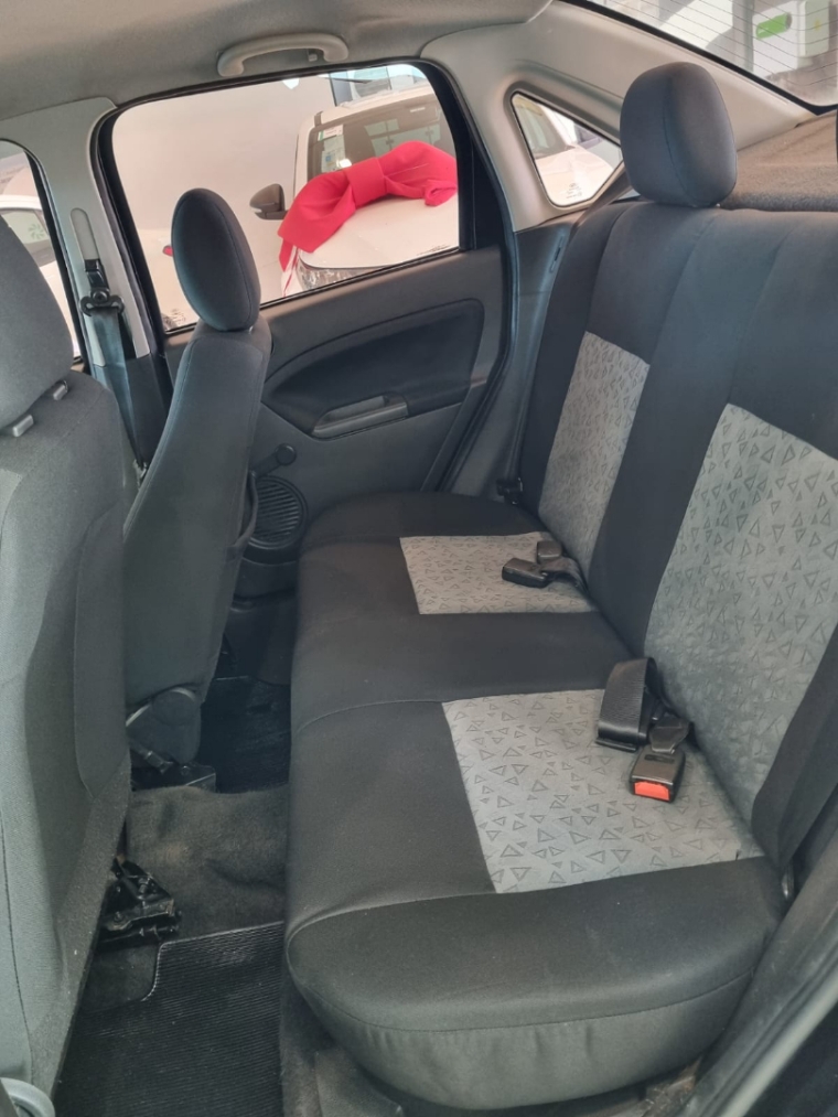 fiesta se sedan fiesta se sedan