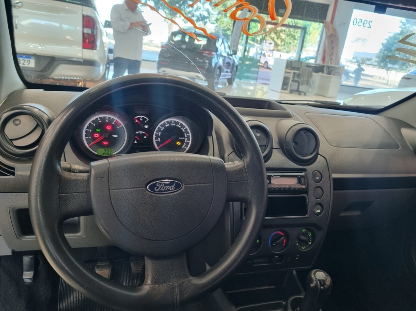 fiesta se sedan fiesta se sedan