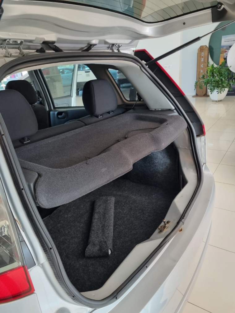 fiesta class 1.6 fiesta class 1.6