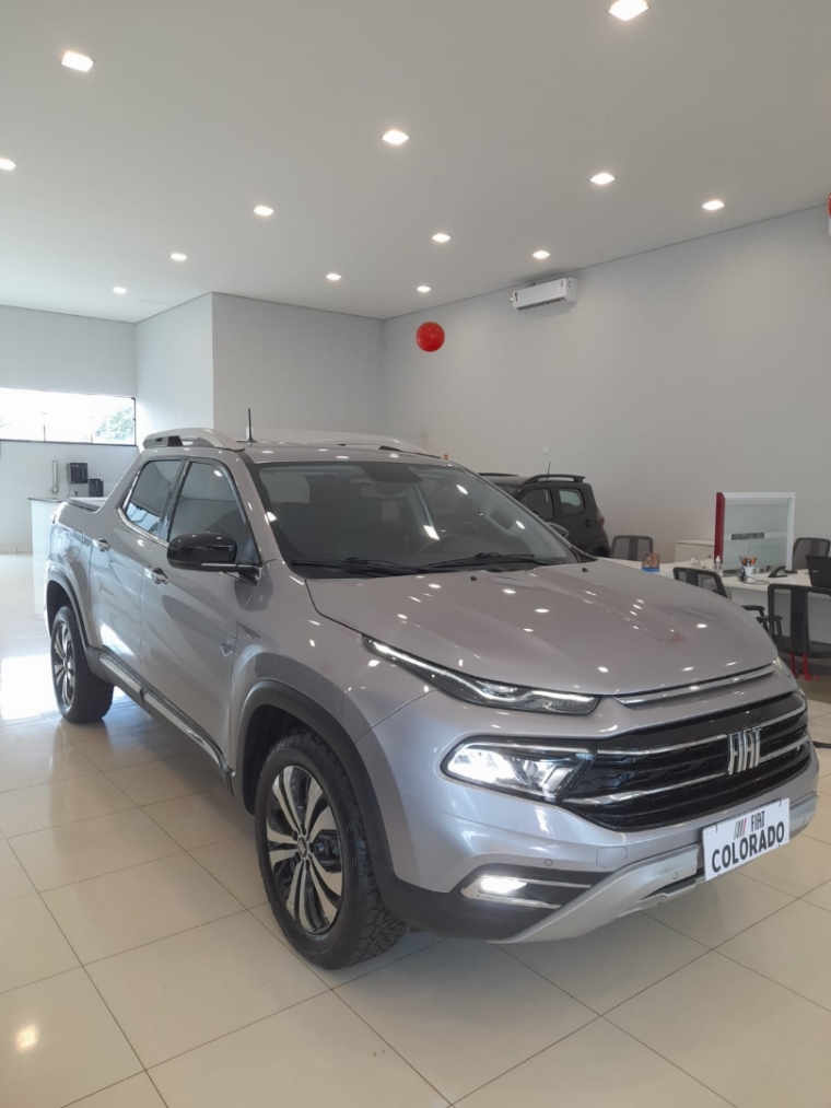 fiat toro 2.0 16v turbo diesel volcano 4wd at9 4p automatico 2023