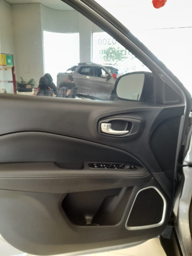fiat toro 2.0 16v turbo diesel volcano 4wd at9 4p automatico 2023