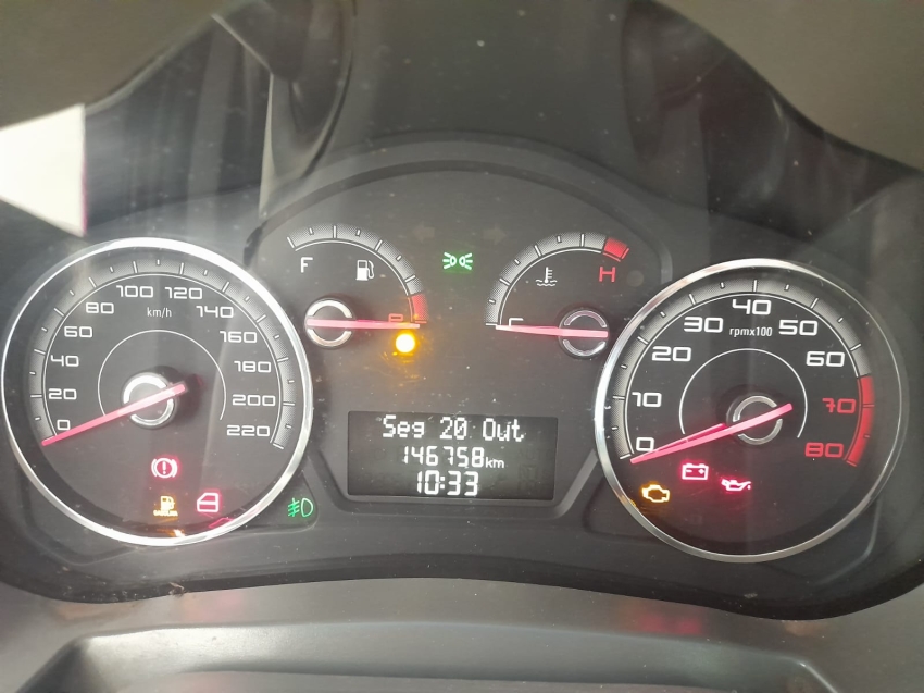 fiat palio 1.4 mpi attractive 8v flex 4p manual 2013