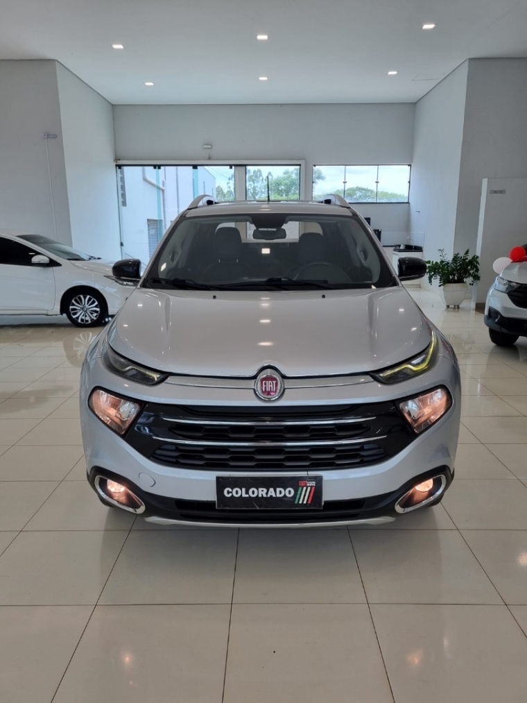 fiat toro 2.0 16v turbo diesel volcano 4wd at9 4p automatico 201712