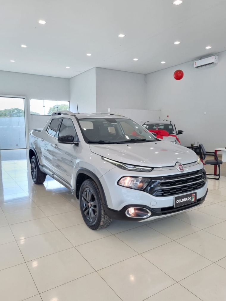 fiat toro 2.0 16v turbo diesel volcano 4wd at9 4p automatico 20171