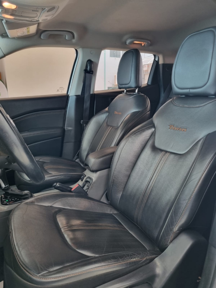 fiat toro 2.0 16v turbo diesel volcano 4wd at9 4p automatico 201713