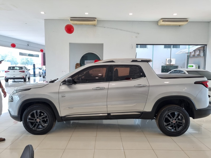 fiat toro 2.0 16v turbo diesel volcano 4wd at9 4p automatico 20173