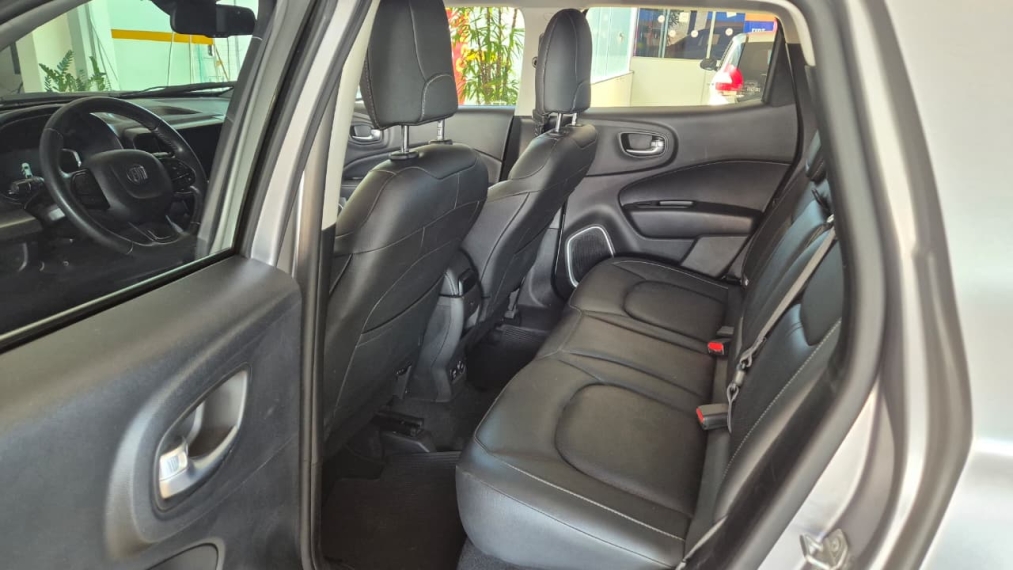 fiat toro 2.0 16v turbo diesel volcano 4wd at9 4p automatico 202210