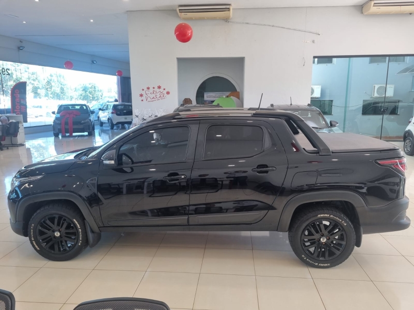 fiat strada 1.3 firefly flex volcano cd cvt 4p automatico 20232