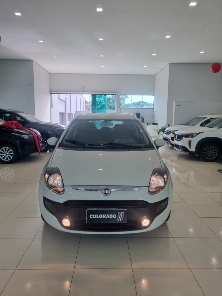 fiat punto 1.4 attractive 8v flex 4p manual 20152