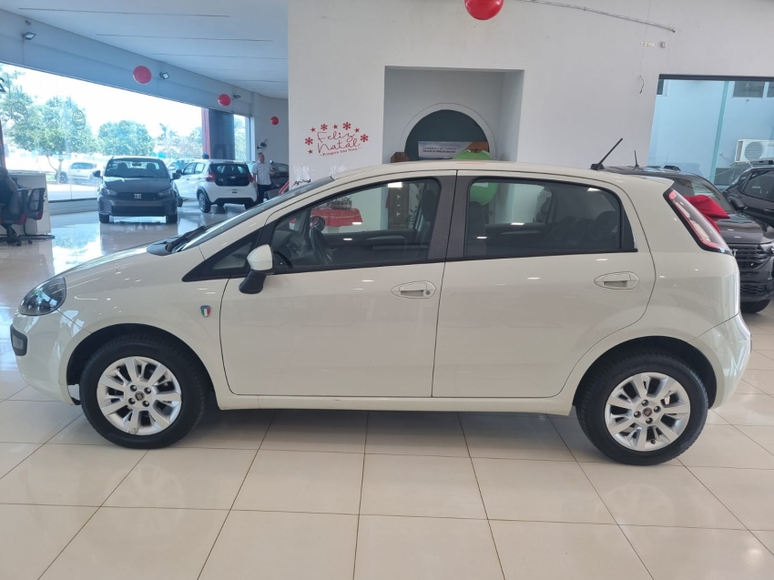 fiat punto 1.4 attractive 8v flex 4p manual 20153