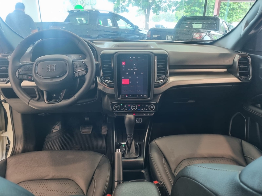 fiat toro 1.3 turbo 270 flex volcano at6 4p automatico 20237