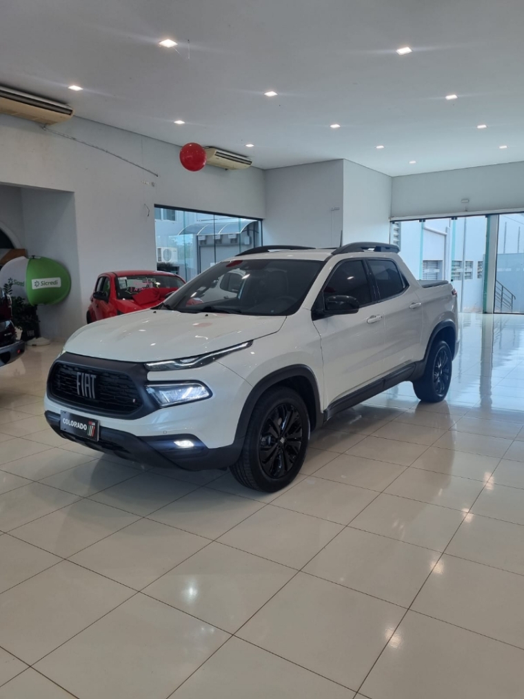 fiat toro 1.3 turbo 270 flex volcano at6 4p automatico 2023