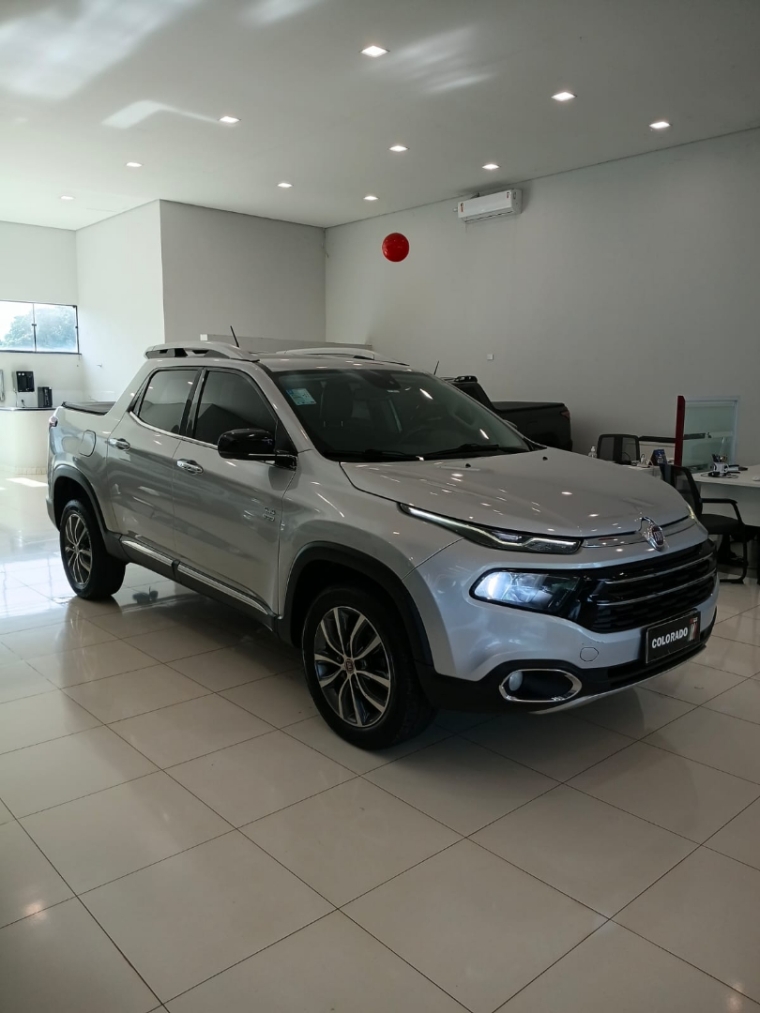 fiat toro 2.0 16v turbo diesel volcano 4wd at9 4p automatico 20191