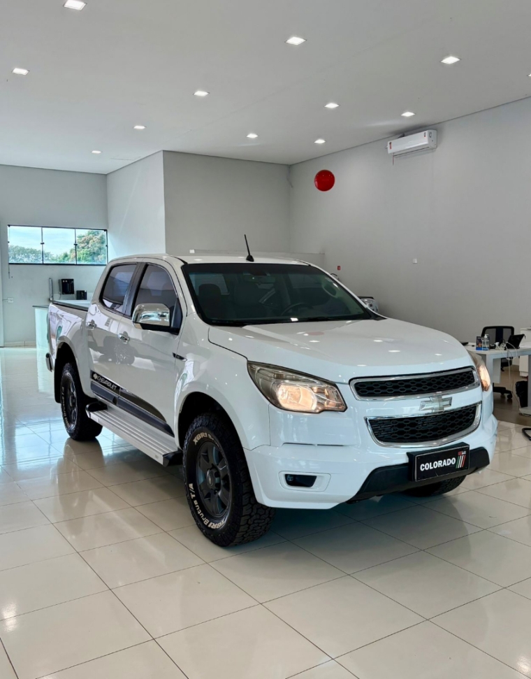 chevrolet s10 2.8 lt 4x2 cd 16v turbo diesel 4p automatico 20131
