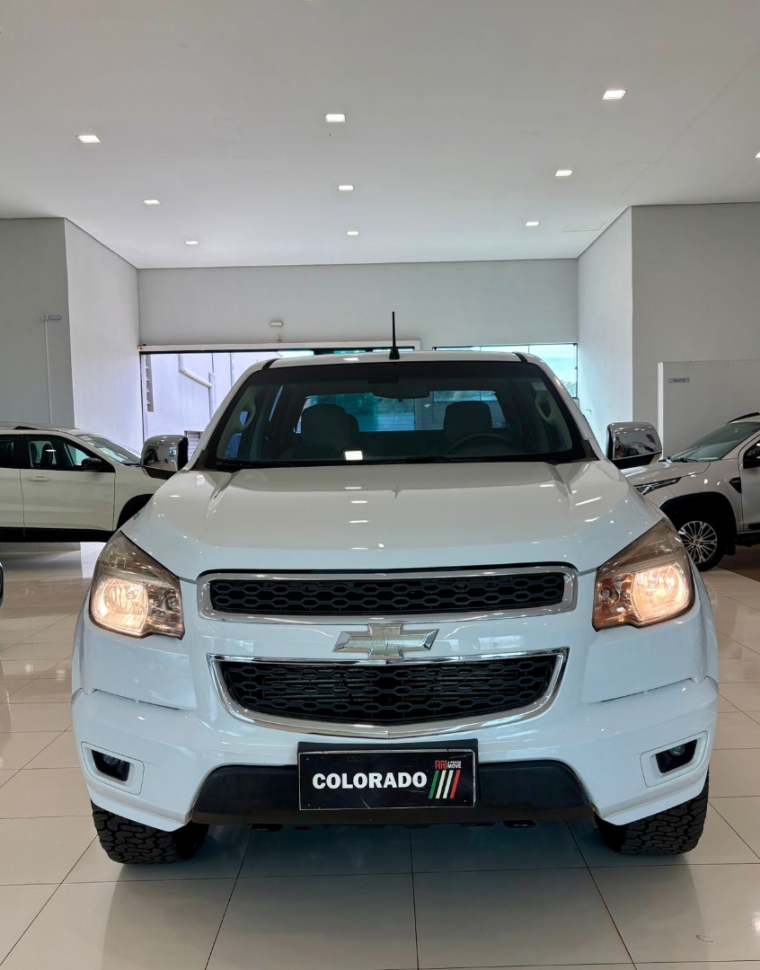 chevrolet s10 2.8 lt 4x2 cd 16v turbo diesel 4p automatico 20134