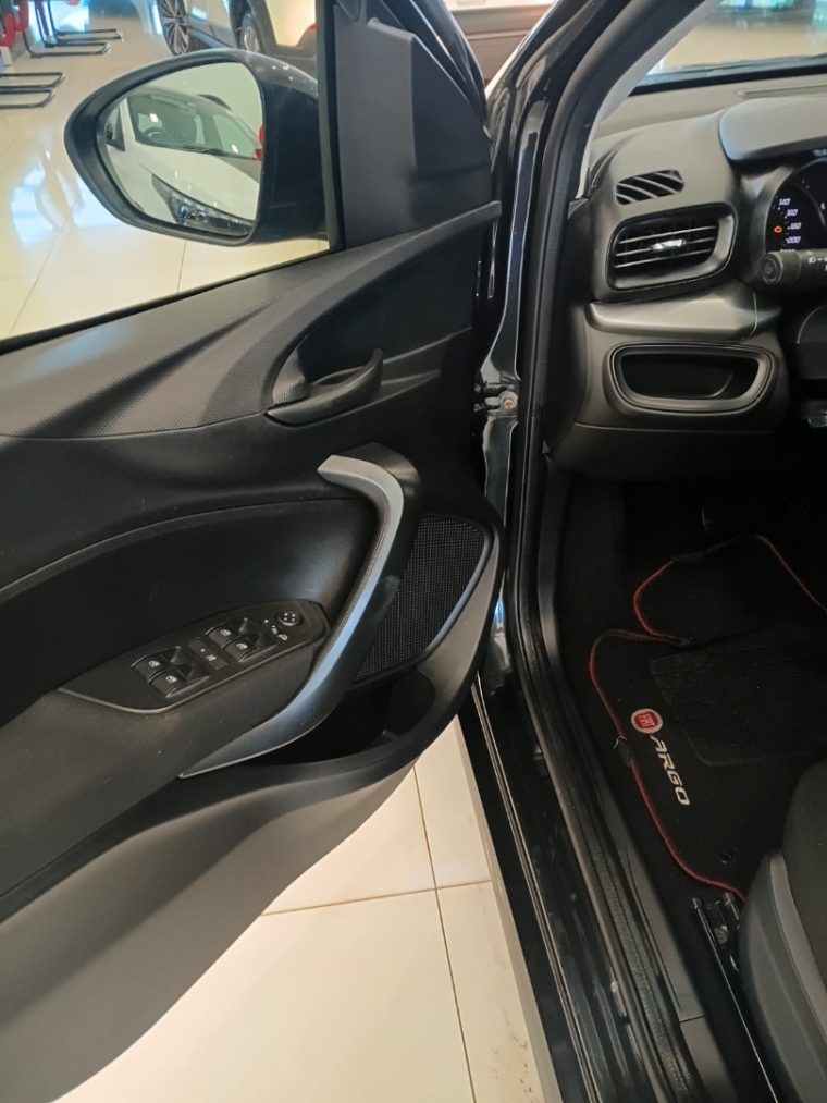 fiat argo 1.3 firefly flex drive gsr 1.0 4p automatico 201811